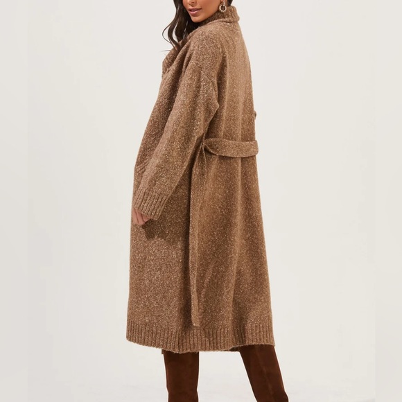 ASTR The Label Lorrie Belted Longline Cardigan in Hazelnut Brown size Medium - Picture 3 of 12